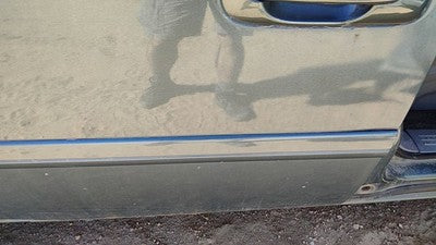 07 Caravan Passenger Right Rear Moulding From Door Back Trim Strip Magnesium Ppk
