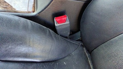 2004-2005 Hyundai Xg350 Driver Left Front Seat Belt Buckle Receiver Oem Black