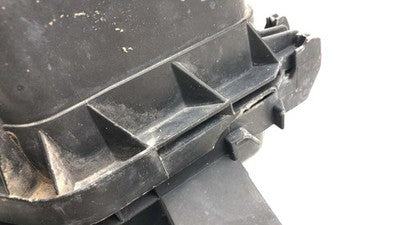 2005-2008 Chevy Cobalt Complete Air Intake Cleaner Filter Box Housing Oem 2.2L