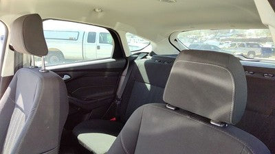 2015-2018 Ford Focus Pair Of Front Headrests Oem Left Right Set Seat