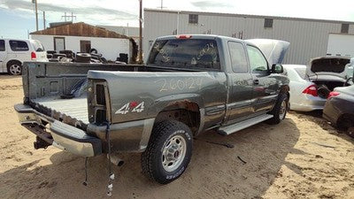 1999-2004 Gmc Sierra 2500 Driver Left Rear Back Axle Shaft Oem 26060414