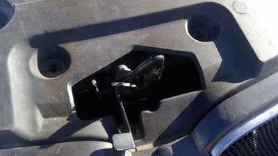2007-2009 Pontiac Torrent Hood Latch Assembly With Bracket Oem 89025456