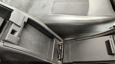 2008-2012 Chevy Malibu Center Console Lid Only Oem Arm Rest Fold Down Black 19C