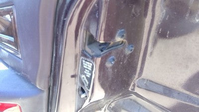 93 Cadillac Fleetwood Passenger Right Rear Door Latch With Rods/Cables Back