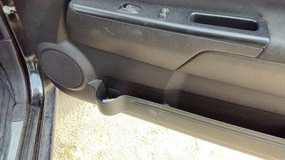 2007-12 Gmc Canyon Passenger Right Front Door Trim Panel With Switches Ebony 19J