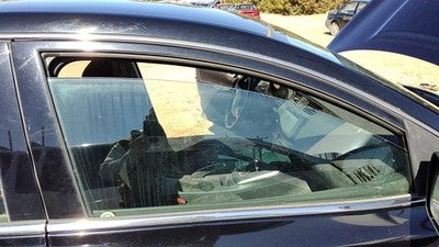 2013-2019 Nissan Sentra Passenger Right Front Side Window Door Glass Oem