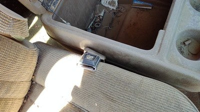 1988 Ford F150 Passenger Right Front Seat Belt Buckle Receiver Oem Tan