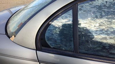 1996-2000 Saturn Sl1 Passenger Right Rear Vent Window Back Door Glass With Frame