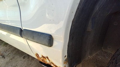 05 Ford Explorer Passenger Right Moulding From Fender Trim Strip Yz Oxford White