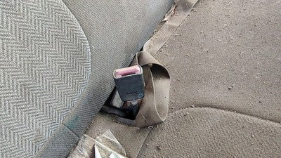 00-01 F250 Super Duty Passenger Right Front Seat Belt Buckle Receiver Oem Gray