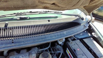 2007 Dodge Caravan Windshield Wiper Cowl Vent Trim Panel Oem Cover