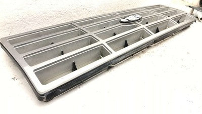 1982-1986 Ford F150 Front Grille Assembly Oem E3Tz8200G Bronco E3Tz8200G