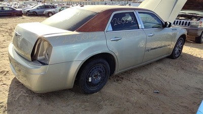 2006-2007 Chrysler 300 Engine Oil Pan With Good Drain Plug Oem 3.5L Rwd