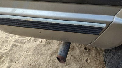 1999 Chevy Suburban Passenger Right Rear Moulding On Quarter Panel Oem