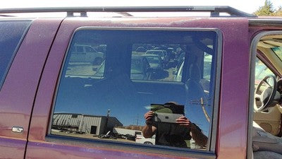 1995-00 Gmc Yukon Passenger Right Rear Side Window Door Glass Oem Back 15989988