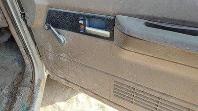 94 Chevy Silverado 1500 Passenger Right Front Door Trim Panel Manual Windows Tan