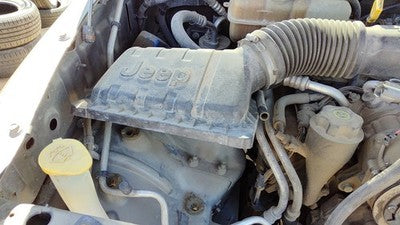 04-07 Liberty Complete Air Intake Cleaner Filter Box Housing With Tube Oem 3.7L