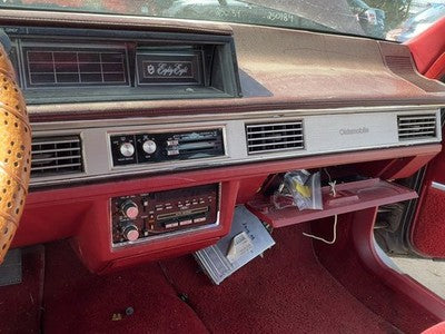 1986-1988 Olds 88 Passenger Dash Trim Bezel With Heater Ac Vents Oem Red