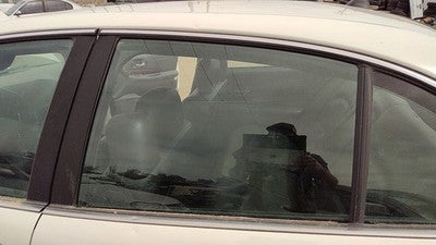 2000-05 Buick Lesabre Driver Left Rear Side Window Door Glass Oem Back 15256611