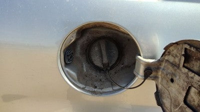2005-2009 Chevy Equinox Fuel Filler Neck Assembly With Gas Cap Oem 25820152
