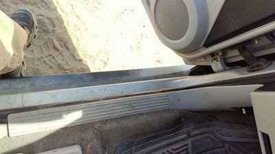 2007 Chevy Equinox Driver Left Lower Kick Trim Panel Oem Gray 14B