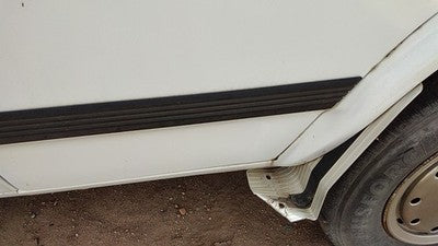 1995 Gmc Van 3500 Passenger Right Front Moulding From Door Oem Trim Strip