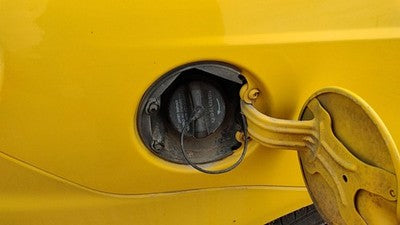 2003-2005 Dodge Neon Fuel Filler Neck Assembly With Gas Cap Oem 5278998Aa