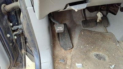 2001 Toyota Sienna Parking Brake Pedal Assembly Oem Complete Emergency Unit