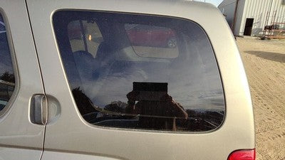 2000-2004 Nissan Xterra Driver Left Rear Quarter Glass Back Side Window Oem