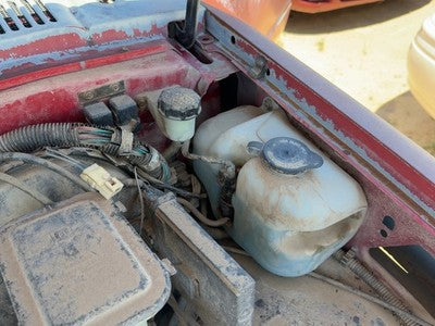 1990 Chevy S10 Pickup Windshield Washer Fluid Reservoir With Pump Oem Wiper Tank