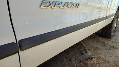 2005 Ford Explorer Driver Left Front Moulding From Door Oem Trim Strip