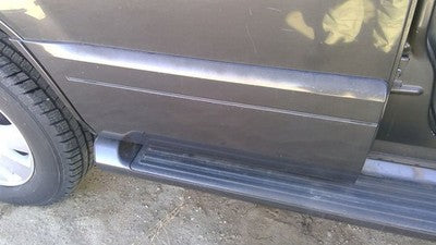06-10 Mountaineer Passenger Right Rear Moulding From Door Back Trim Charcoal G5