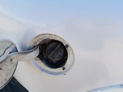 1999-2004 Ford F150 Fuel Filler Neck Assembly With Gas Cap Oem 1L3Z9034Aa