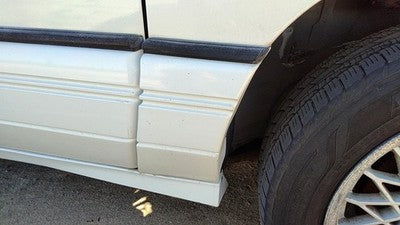 1994 Pontiac Bonneville Passenger Right Moulding From Fender Trim Strip White