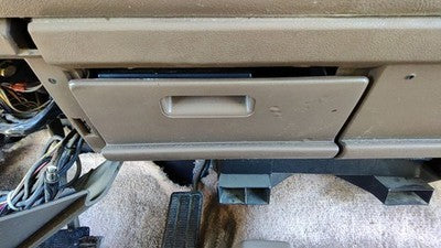 1992-1994 Chevy Suburban Ash Tray Assembly Oem Slide Out Dash Tan 12548313