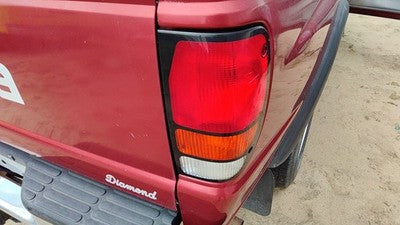 1998-2000 Mazda B2500 Passenger Right Tail Light Brake Lamp Oem Rear Zzm051150p1