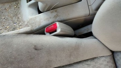 2005-2010 Chevy Cobalt Driver Left Front Seat Belt Buckle Receiver Oem 14C Gray