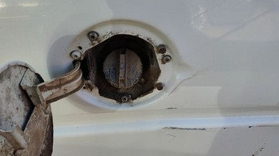 1990-1997 Chevy Silverado 1500 Fuel Filler Neck Assembly With Gas Cap 5.0L 4.3L
