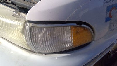 91-96 Chevy Caprice Driver Left Front Turn Signal Light Lamp Oem Fender Mounted