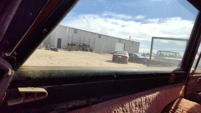 1984 Jeep Grand Wagoneer Driver Left Inner Quarter Glass Trim Oem