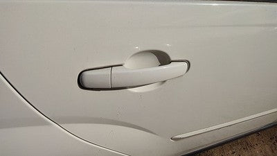 04-08 New Style Malibu Passenger Right Rear Outside Door Handle Back White 40U