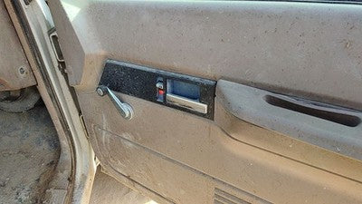 94 Chevy Silverado 1500 Passenger Right Front Door Trim Panel Manual Windows Tan