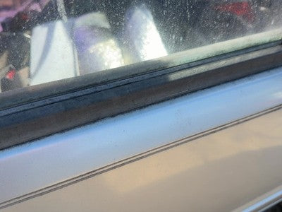 1991 Isuzu Pup Passenger Right Front Belt Moulding From Door Oem