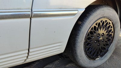 1998 Town & Country Driver Left Rear Moulding On Quarter Panel Pwp Golden White