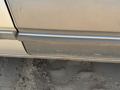 1986 Olds 88 Passenger Right Front Moulding From Door Oem Trim Strip