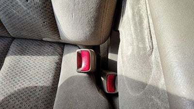 2003-2007 Silverado 1500 Passenger Right Front Seat Belt Buckle Receiver 52D Tan