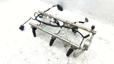 2005-2009 Chevy Equinox Complete Fuel Rail With Injectors Set Loaded Oem 3.4L