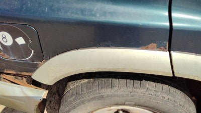 1997 Suzuki Sidekick Passenger Right Rear Moulding On Quarter Panel Oem