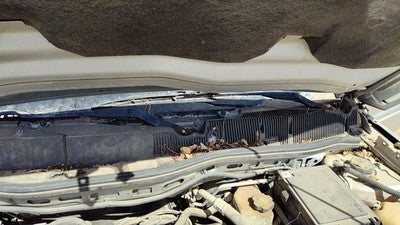 2007 Chevy Equinox Windshield Wiper Cowl Vent Trim Panel Oem Cover