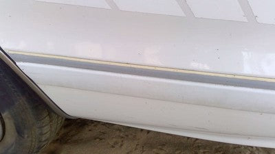 1994 Chevy Caprice Lh Driver Left Rear Moulding On Quarter Panel Oem White